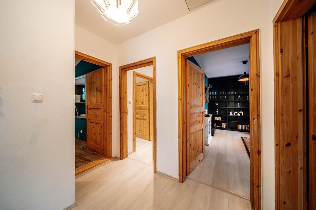 Bismarck Apt Mit Schoenem Balkon Bad Ems Exterior photo